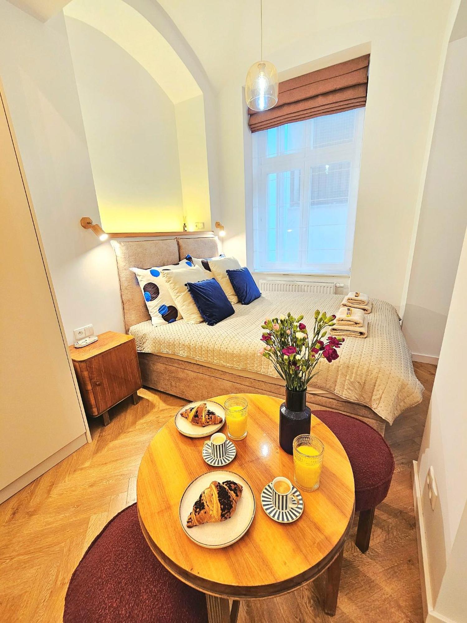 Vintage Chic Apartment - Kazimierz Old Town Krakow Exterior photo